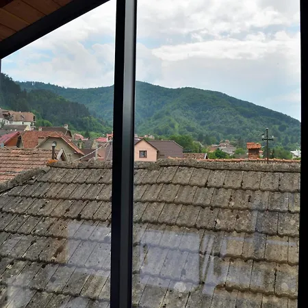 Casa Chiper - Attic Apartment With View Braşov Extérieur photo